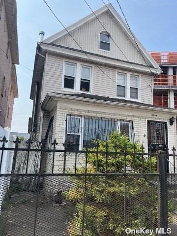 Primary Photo - 188-14 Woodhull Ave