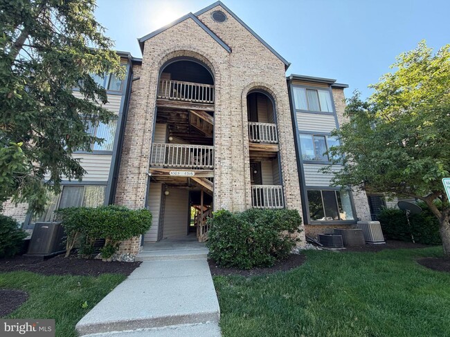 Building Photo - 4306A Aberdeen Dr