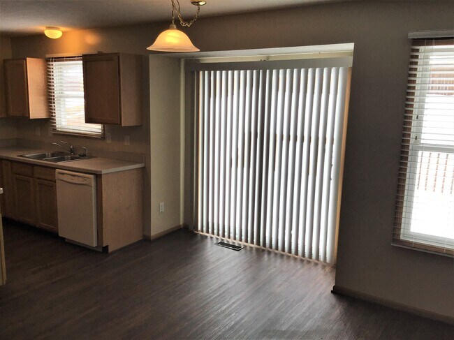 Building Photo - 1771 Autumn Drive