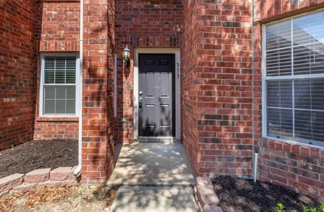 Building Photo - 313 Ellicott Dr