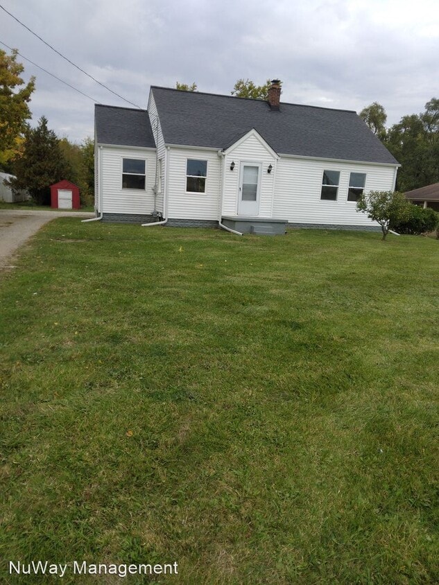 Primary Photo - 3 br, 1 bath House - 2192 W Vienna Rd