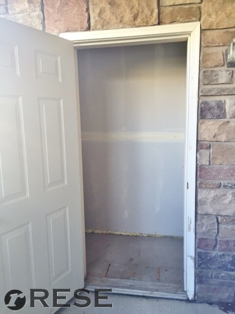 Building Photo - 1563 Westbury Way