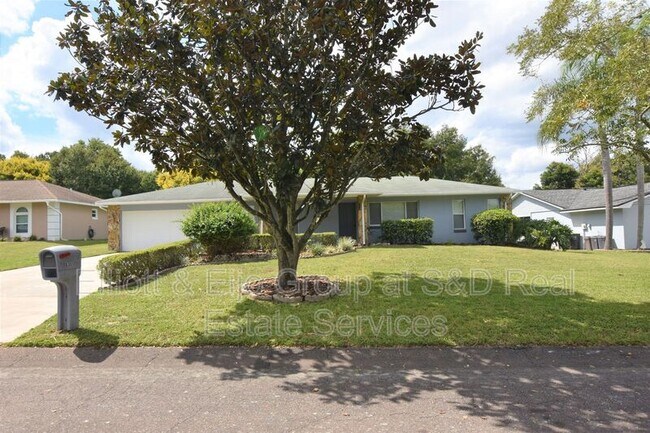 Building Photo - 6305 Christina Groves Cir E