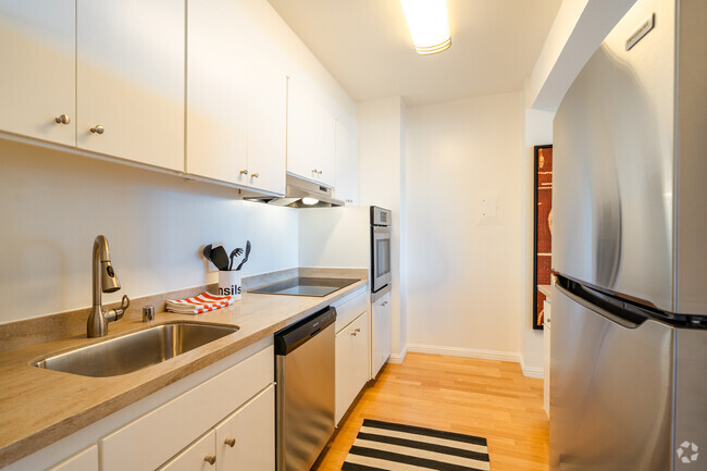 Kitchen - 1333 Gough Apartments at Cathedral Hill