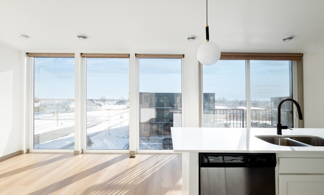 Kitchen - Reserve Flats Apartments