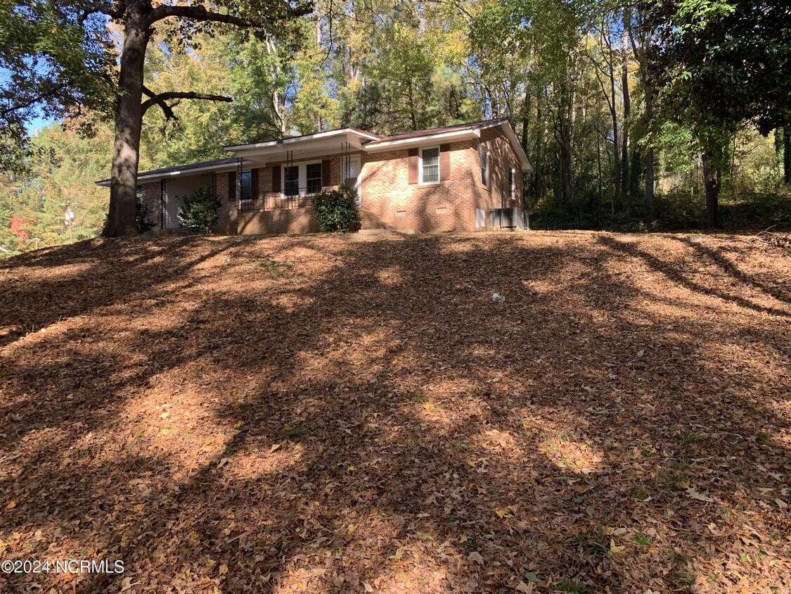 Primary Photo - 110 Hamer Rd