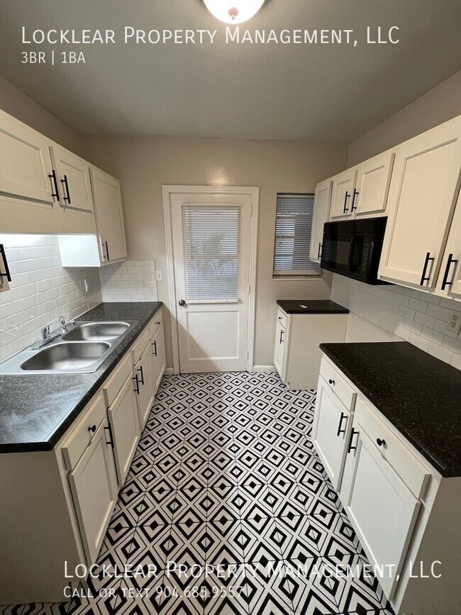 Building Photo - 227 W 43rd St. Jacksonville, FL 32208
