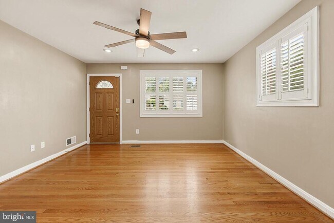 Foto del edificio - 11809 Timber Ln
