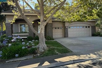 Building Photo - 5179 Keller Ridge Dr