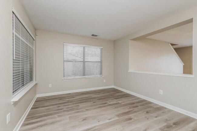 Building Photo - 15602 Clarks Fork Ct