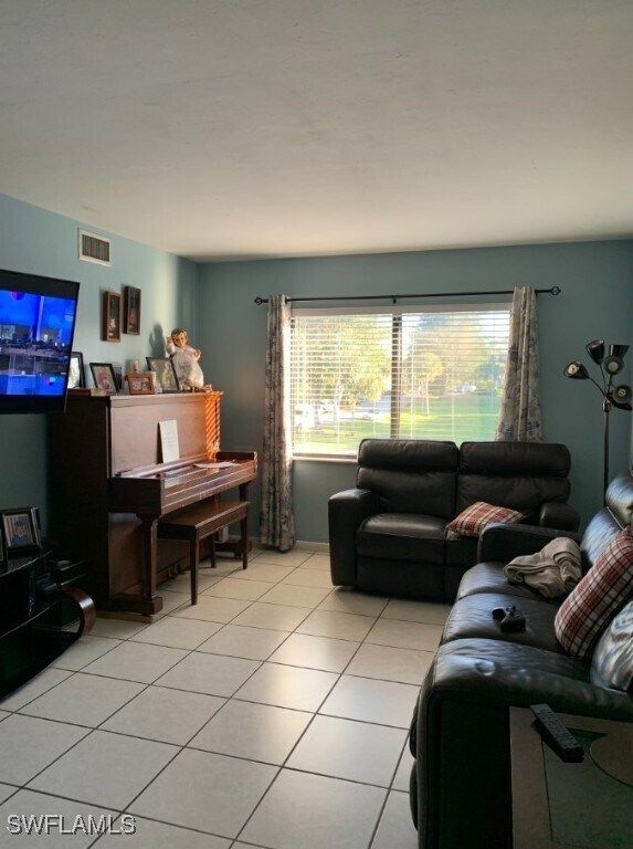 Building Photo - 1400 Green Valley Cir