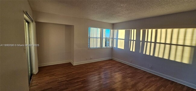 Foto del edificio - 3301 Spanish Moss Terrace