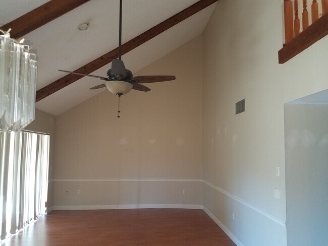 Foto del edificio - 6732 Beach Blvd