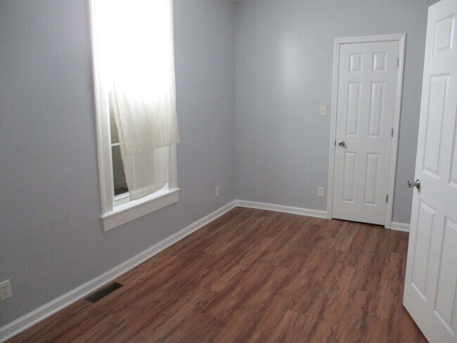 Foto del edificio - 3 Bedroom 1 Bath