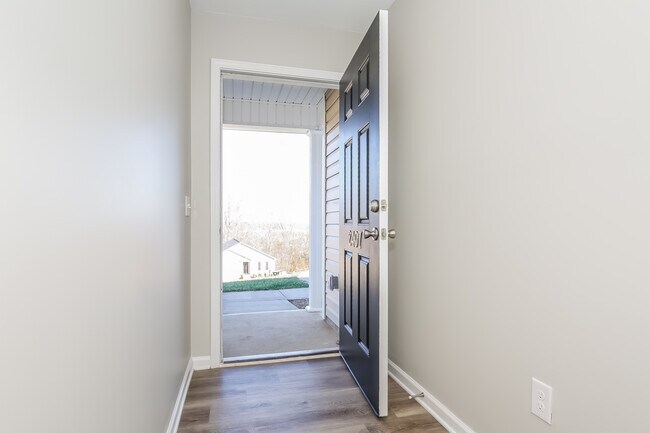Building Photo - 2407 Heritage View Ln, Thomasville, NC