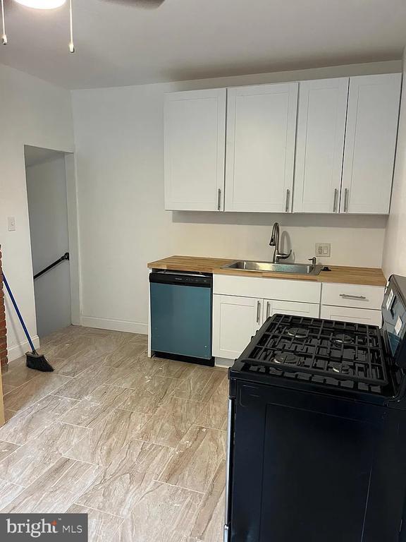 Foto del edificio - 408 N 32nd St