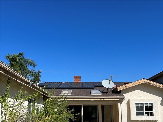 Building Photo - 310 Las Flores Ave