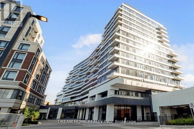 Photo du bâtiment - 2485 Eglinton Ave W