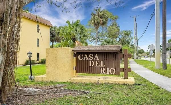 Foto principal - 490 NW 20th St
