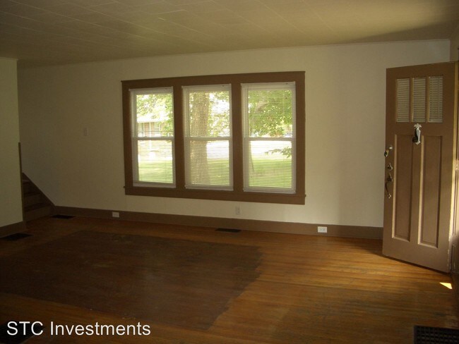 Building Photo - 3 br, 1.5 bath House - 514 W Chandler