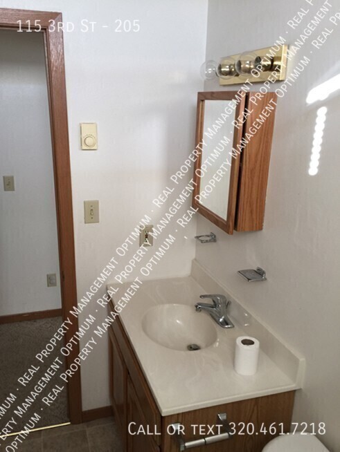 Foto del edificio - 2 Bed, 1 Bath Apartment in Argyle Mn Avail...