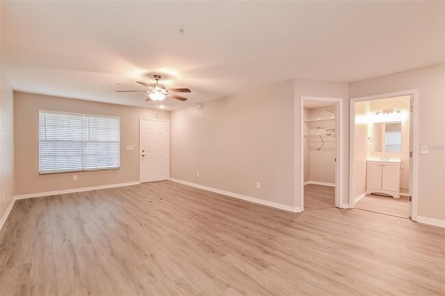Building Photo - 3420 Hamlet Loop