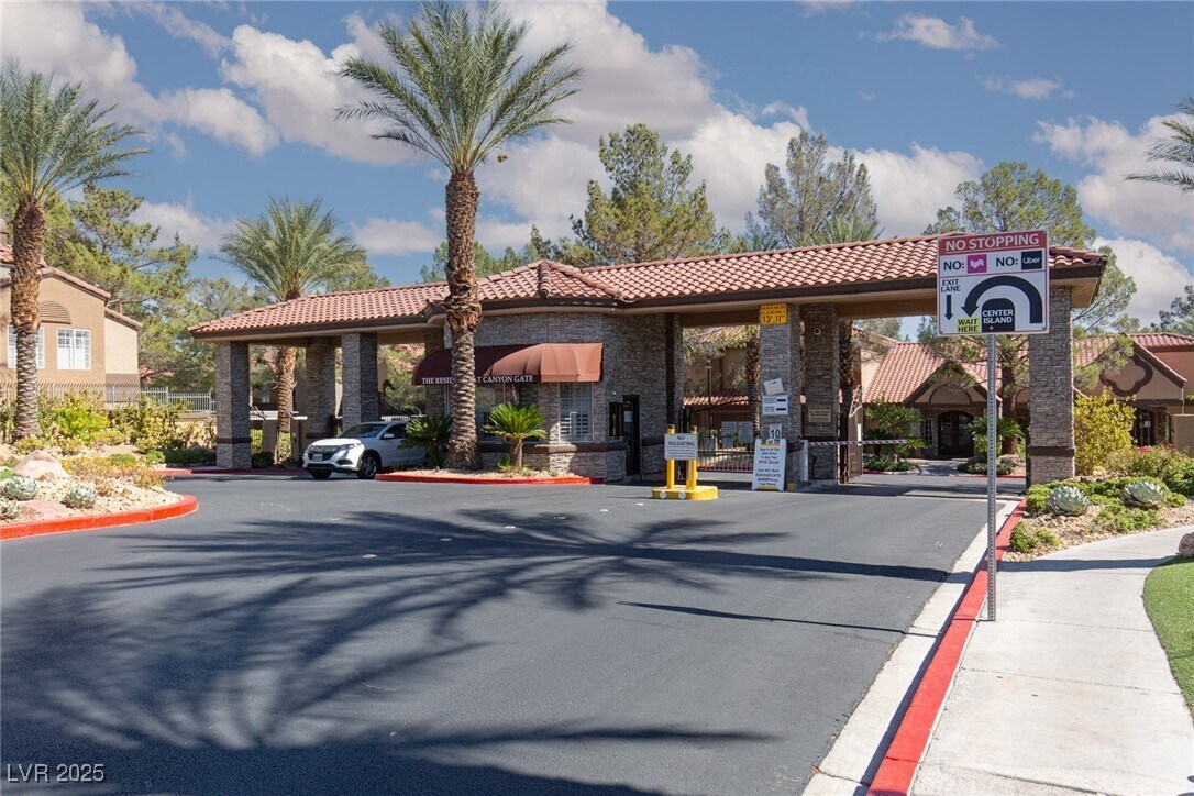 Primary Photo - 2200 S Fort Apache Rd