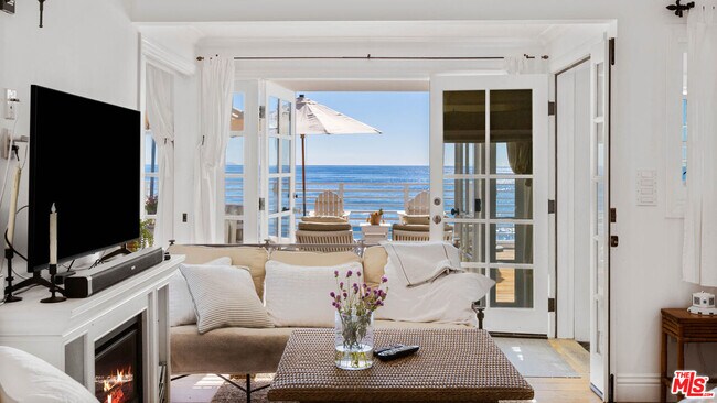 Foto del edificio - 20920 E Pacific Coast Hwy