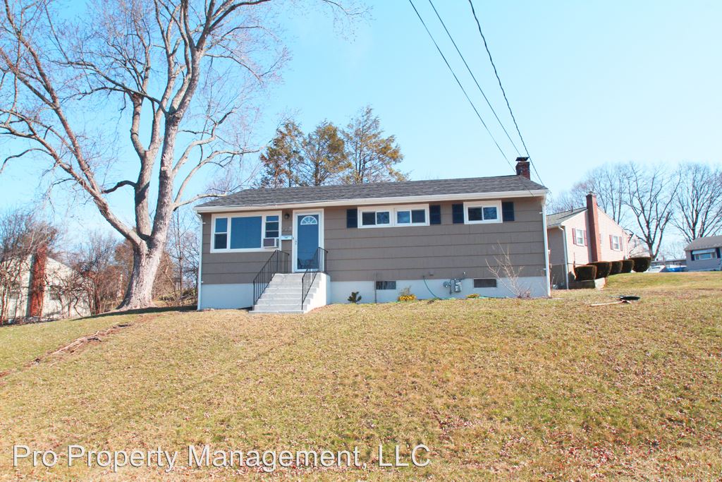 Primary Photo - 128 Kenyon Cir