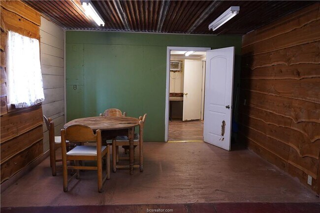 Foto del edificio - 6759 TX-105