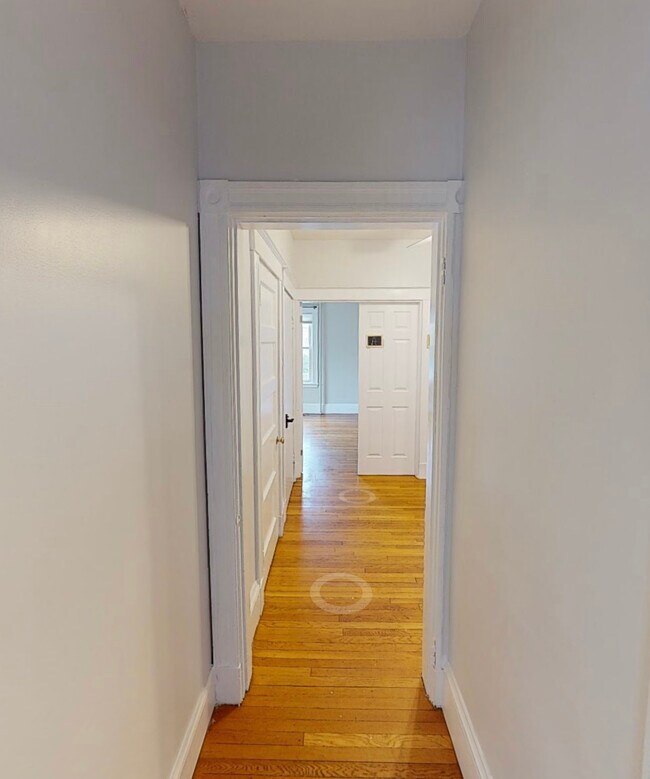 Foto del edificio - 45 Montcalm Ave