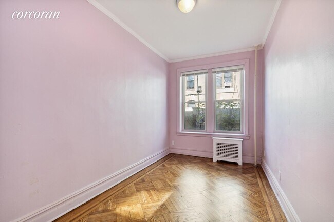 Foto del edificio - 1703 W 5th St