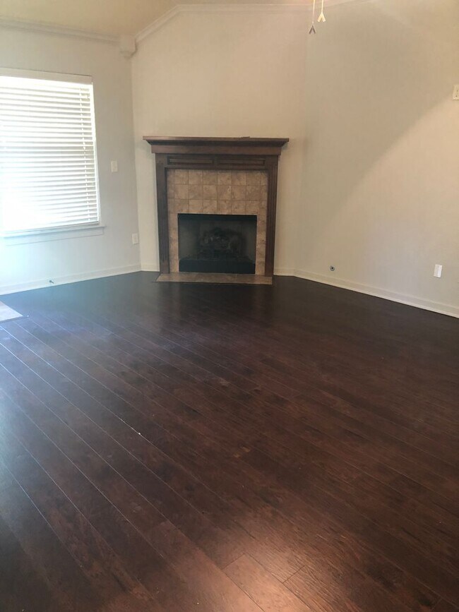 Foto del edificio - 3690 W Mountain View Dr