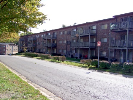 Building Photo - Oakbrook Gardens