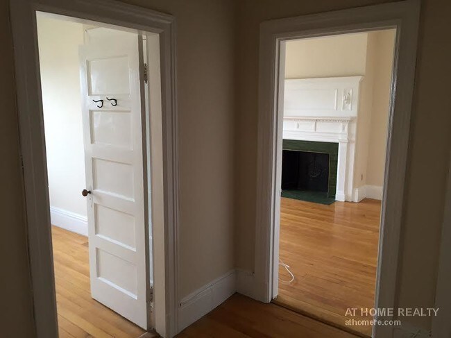 Foto del edificio - 1234 Commonwealth Ave