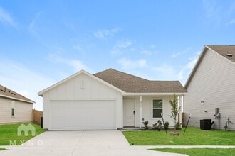 Building Photo - 2733 Mistwood Dr