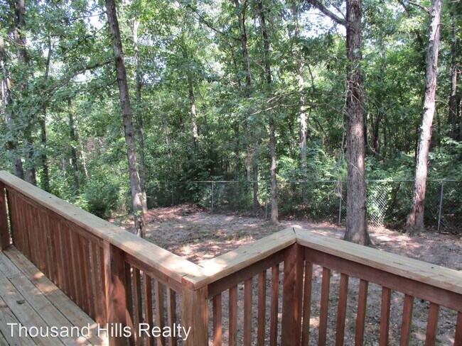 Building Photo - 3 br, 1 bath House - 1205 Berry Drive