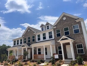 Building Photo - 1353 Darlington Dr