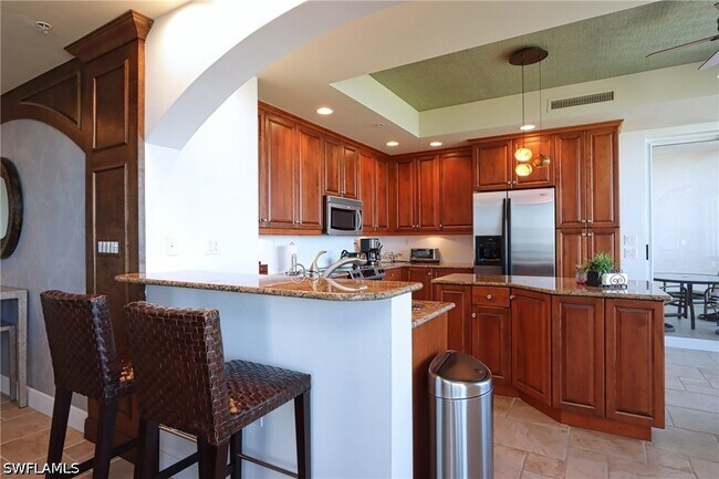 Foto del edificio - 4951 Bonita Bay Blvd