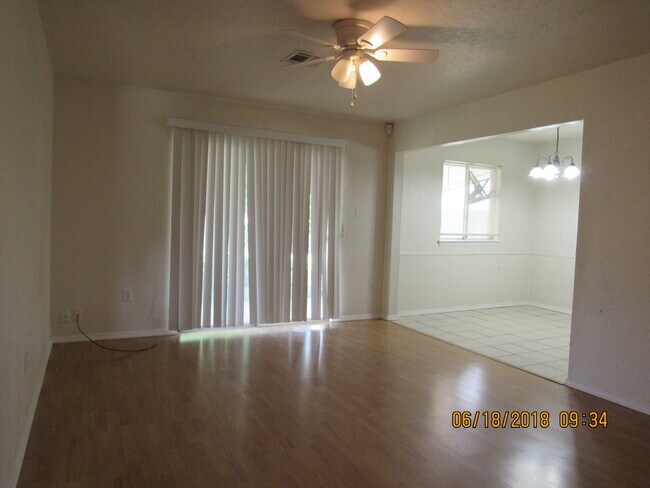 Foto del edificio - Great home located in Carriage Hills,