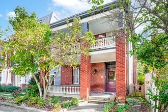Building Photo - 1320 Porter St