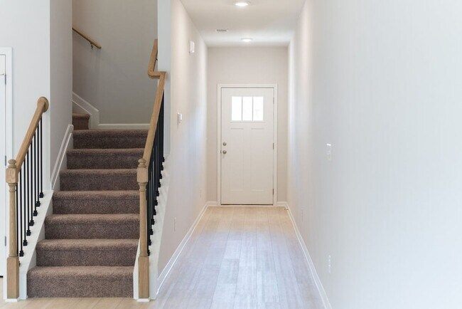 Foto del edificio - Newly constructed 3 Bedroom Townhome in Opelika