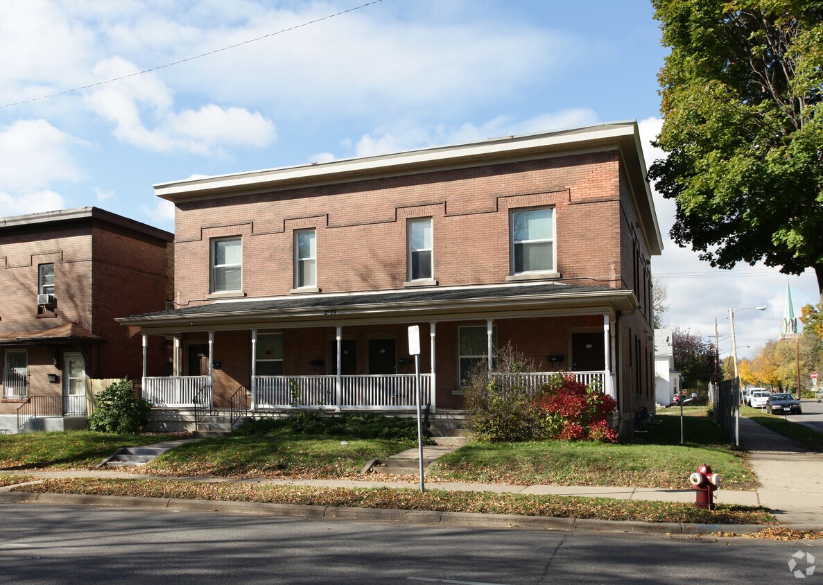 Building Photo - 2129 Emerson Ave N