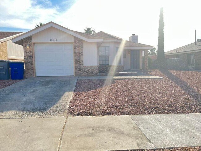 Building Photo - 11812 Tracy Austin Ln