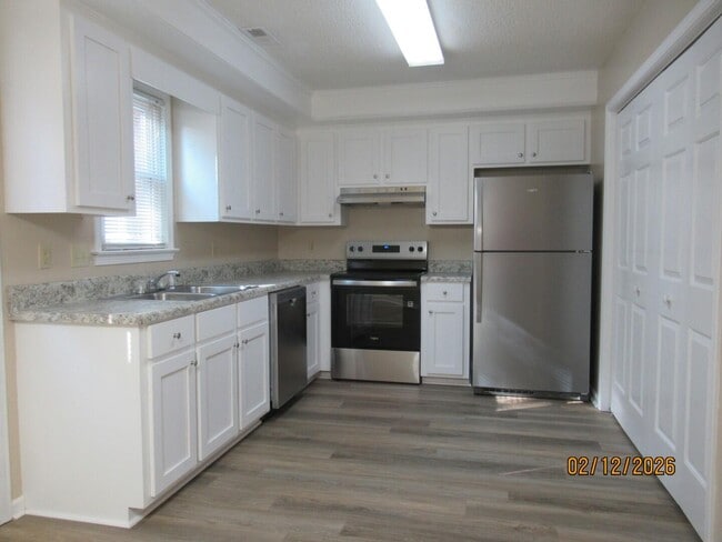 Foto del edificio - 1054 Jessamine Trail