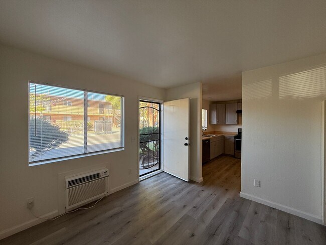 Foto del edificio - Palmdale 1 bedroom