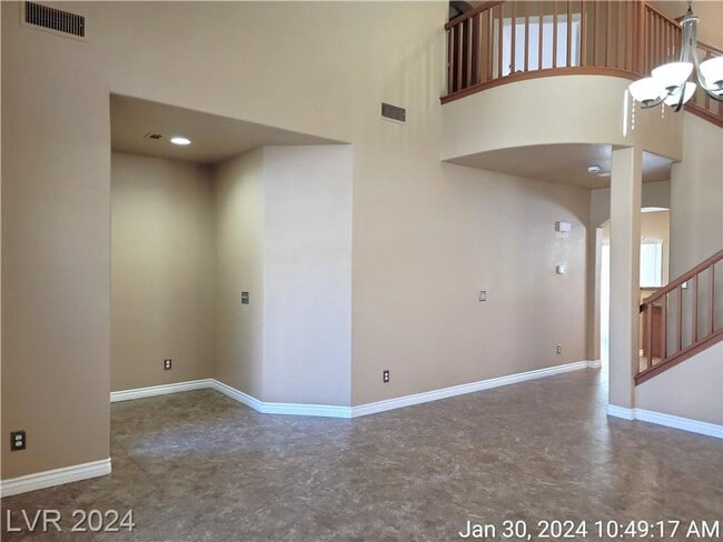 Building Photo - GORGEOUS HOME IN THE HIGHLY DESIRABLE MOUN...