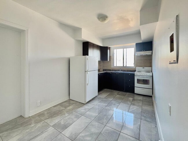 Photo du bâtiment - 341 Bd Graham