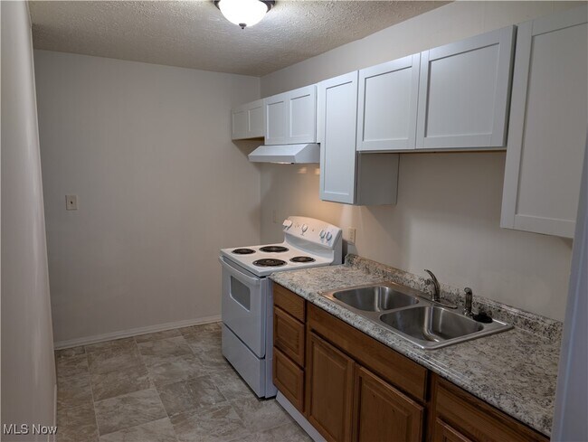 Foto del edificio - 595 Dayton St