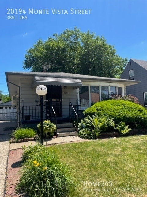 Primary Photo - Remodeled 3 Bedroom 2 Bath home with a fen...